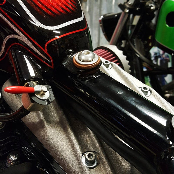 Moto Iron 1/4" NPT 90 Degree Male Fuel Valve/Petcock