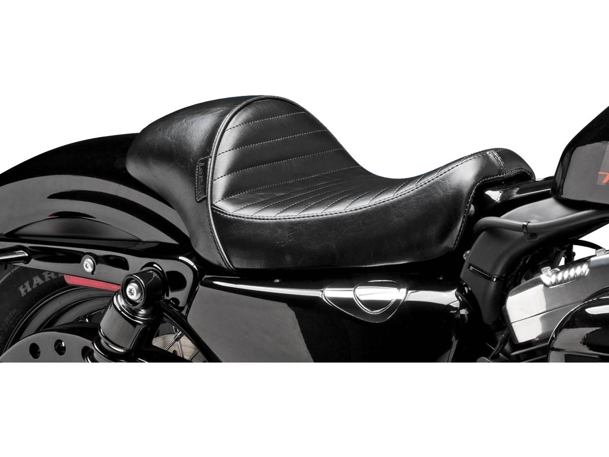 Le Pera Stubs Cafe Pleated Stitch Seat Black Vinyl