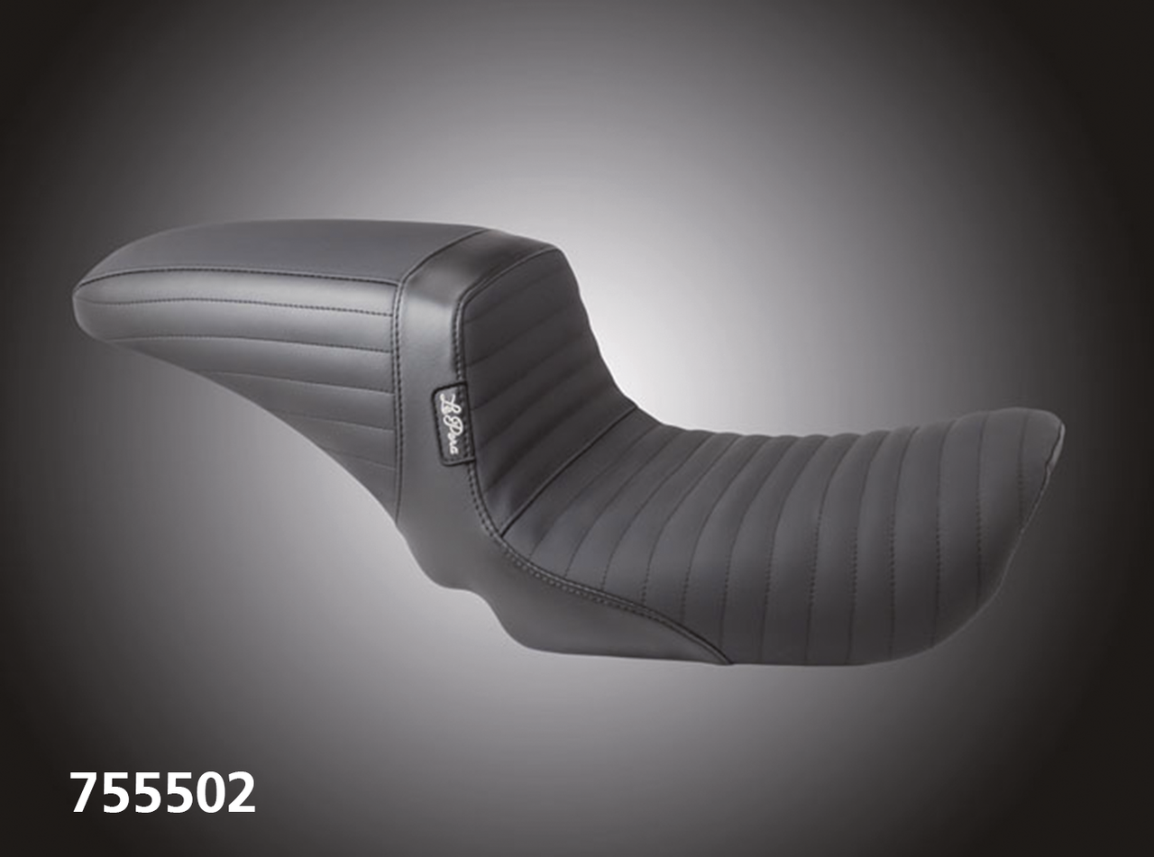 Le Pera Kickflip Solo Gripp Tape Material With Pleated Stitching For 2004-2005 Fxd Dyna (Except Wide Glide)