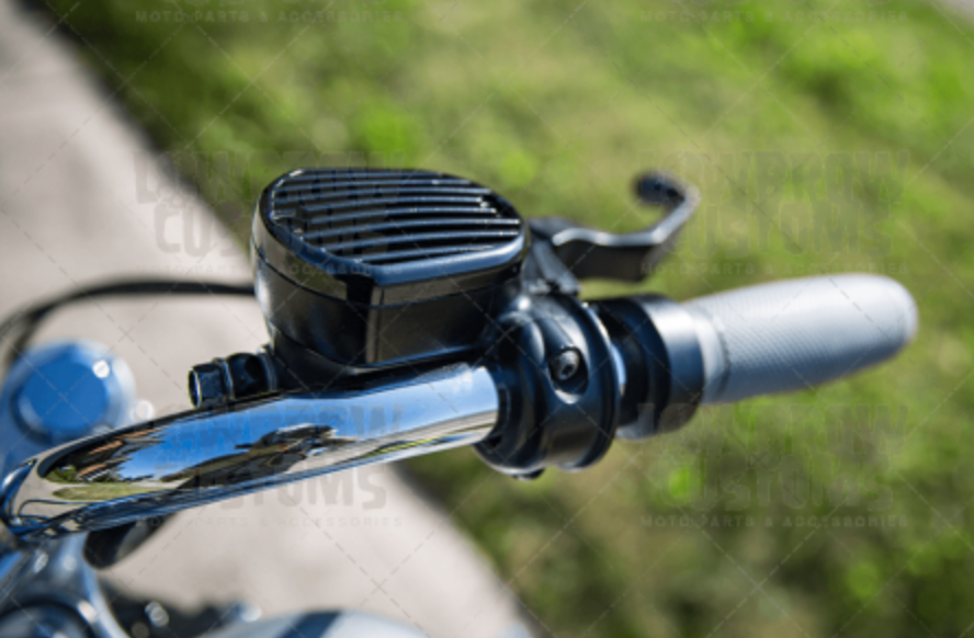 Lowbrow Customs Finned Master Cylinder Cover Black 20042018 Harley Da